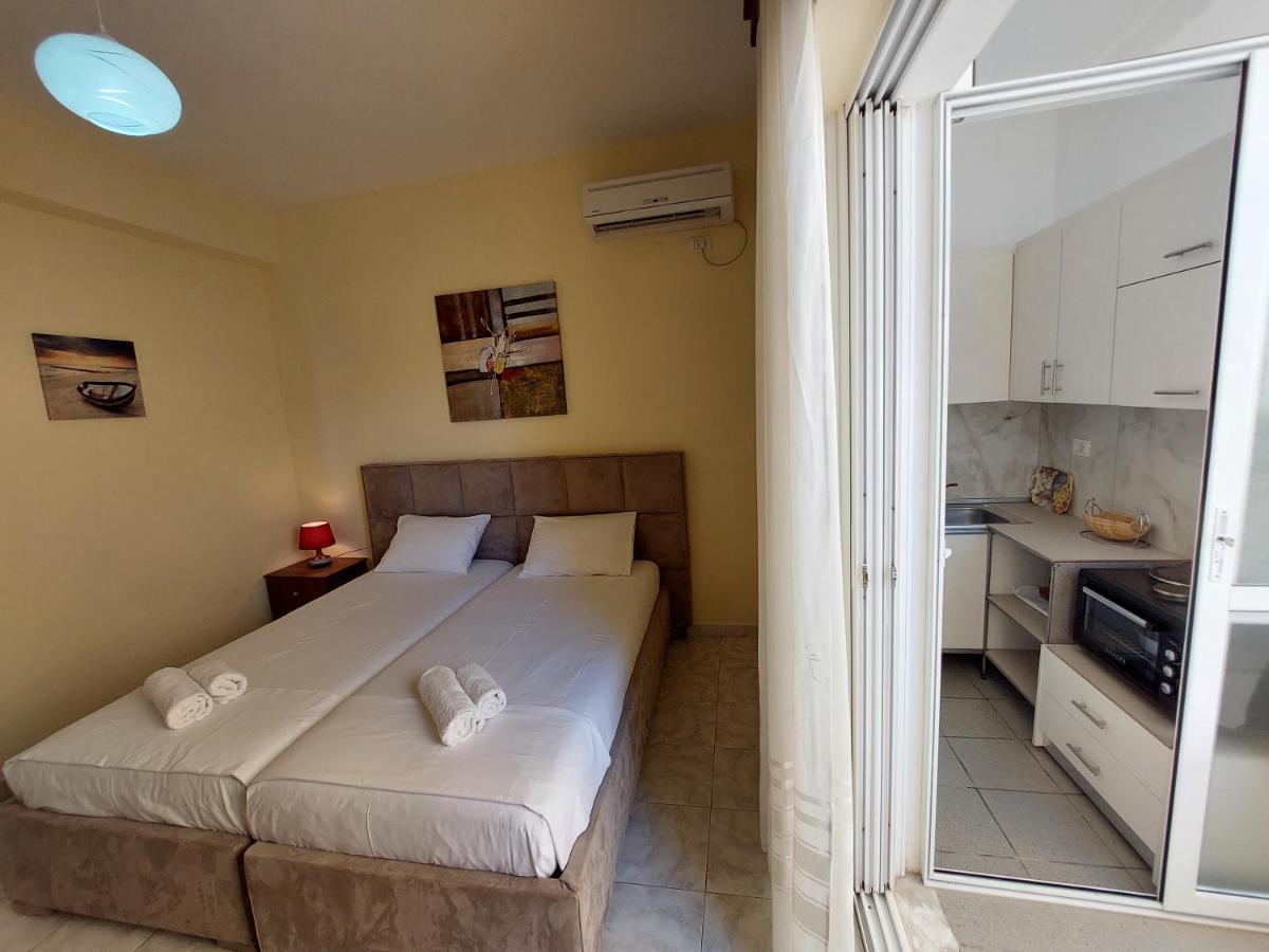The Sun House Apartamento Sarandë Exterior foto