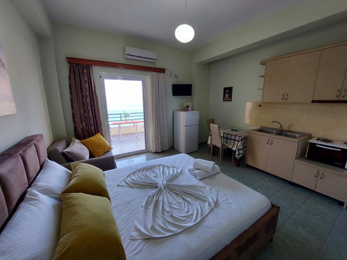 The Sun House Apartamento Sarandë Exterior foto
